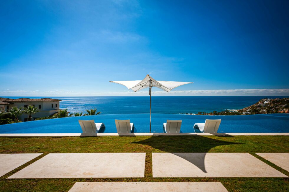 Cabo Luxury vs. Ordinary Stays: How We Take The Lead Against Standard Cabo Vacations