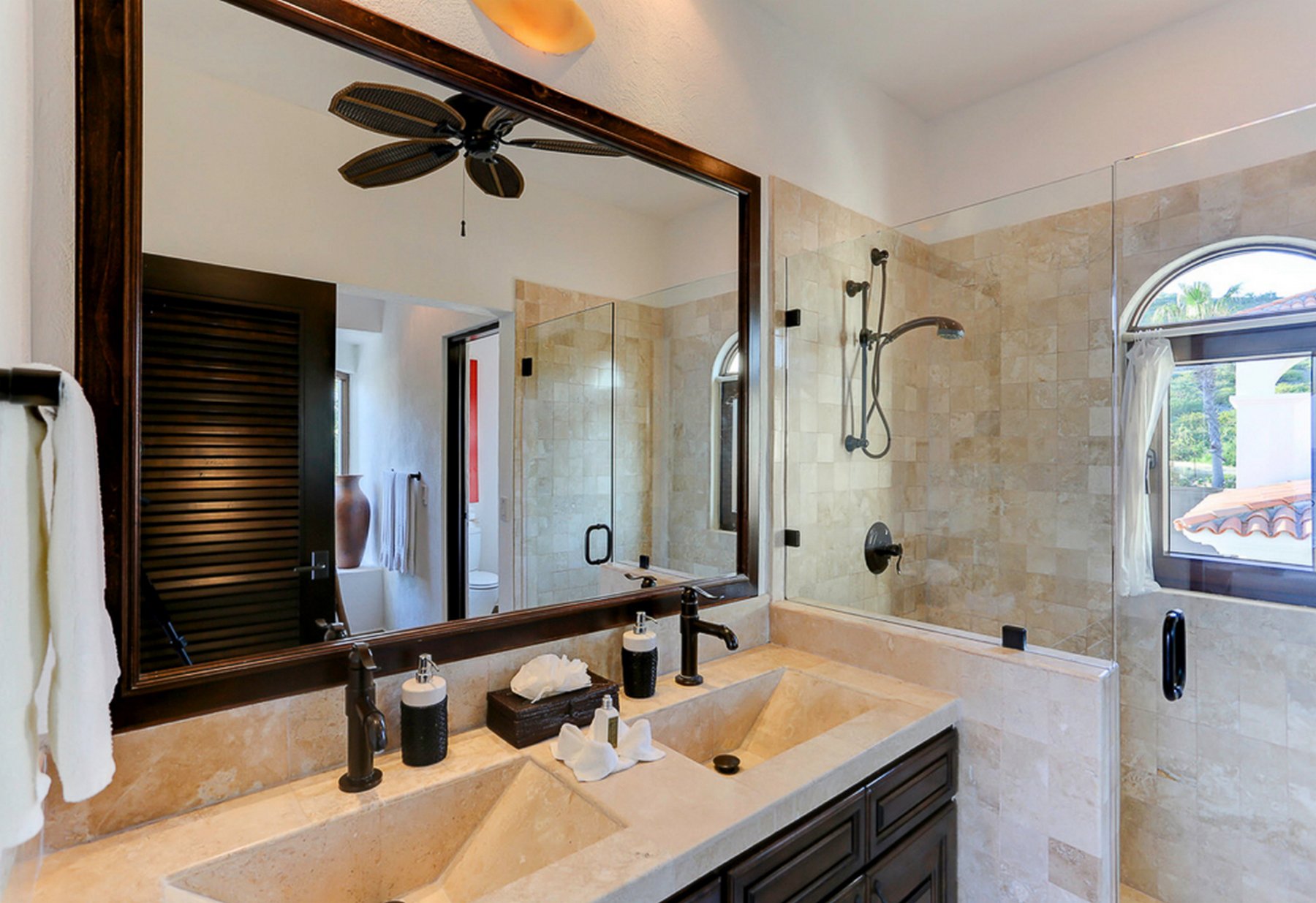 Casa La Laguna | Photo 11