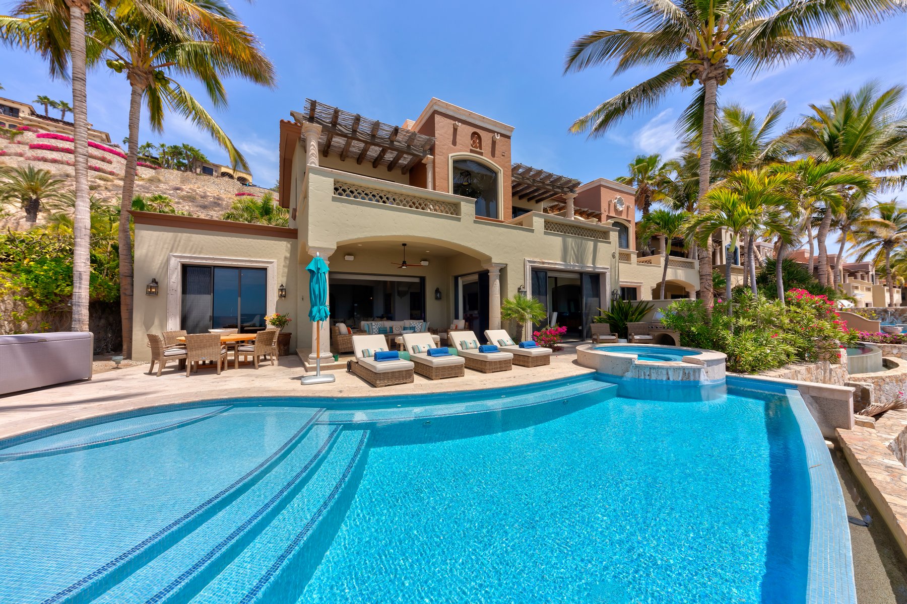 Villa Encantadora del Mar