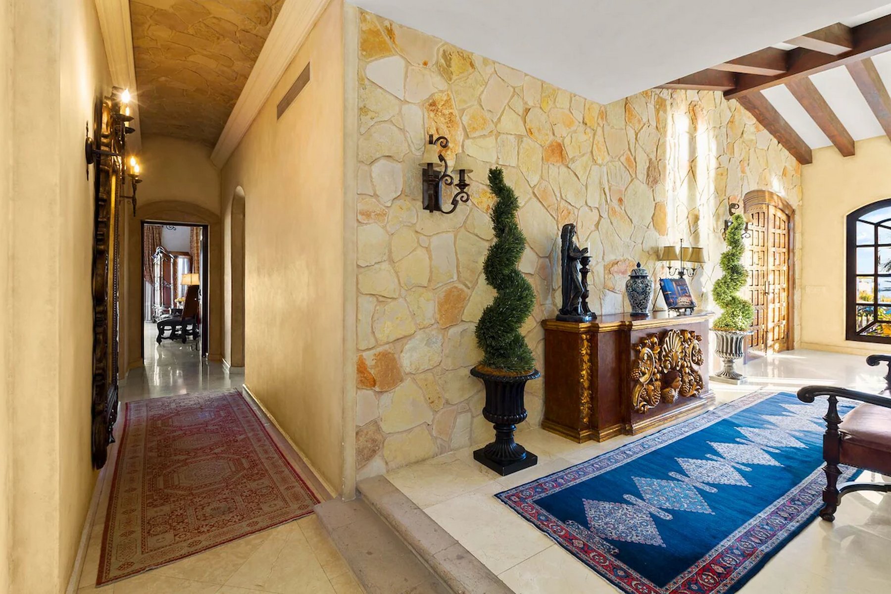 Villa Maria | Photo 2